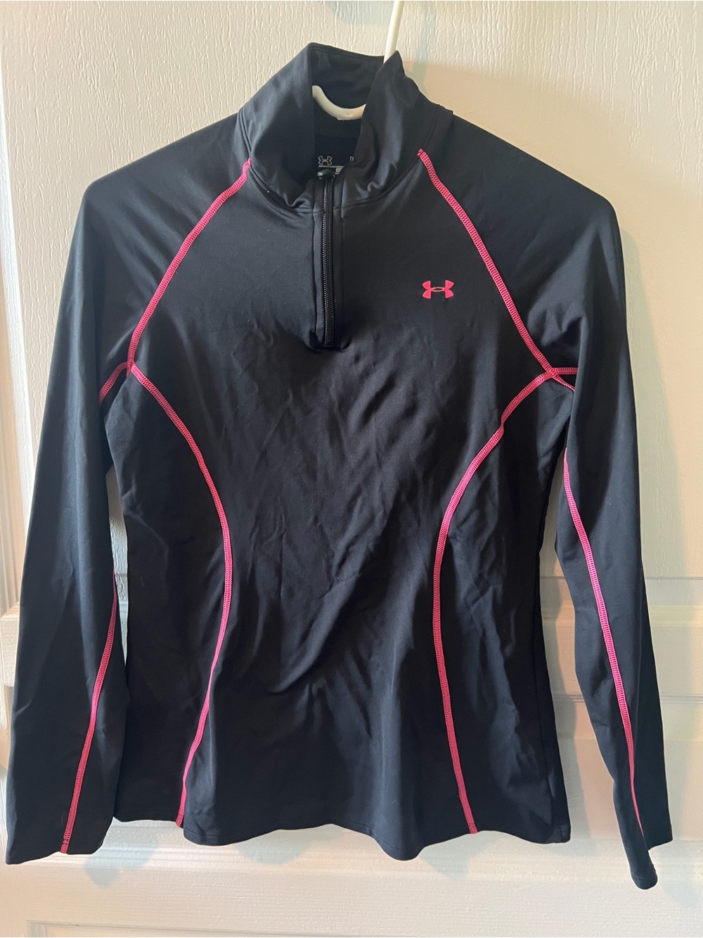 Under Armour Black Long-Sleeve Quarter-Zip Top Cold Gear with Pink Accents M